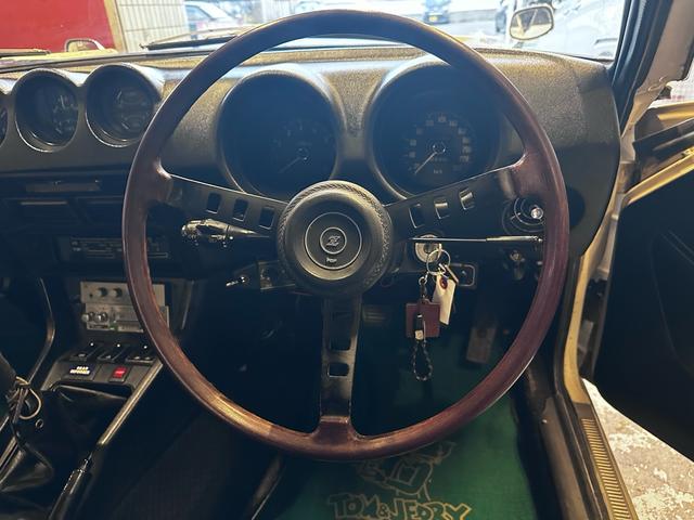 フェアレディZ ノーマル車両・SUツインキャブレター・ワタナベ14インチアルミ・純正シート・(17枚目)