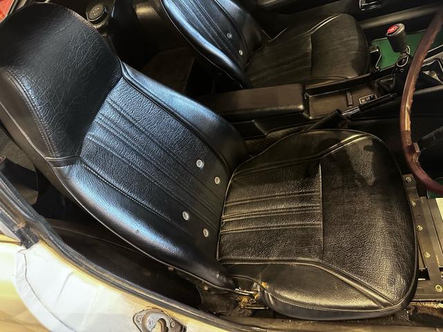 フェアレディZ ノーマル車両・SUツインキャブレター・ワタナベ14インチアルミ・純正シート・(19枚目)