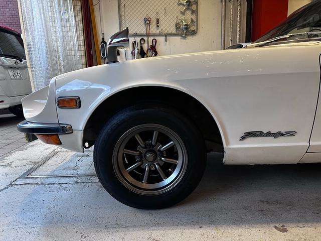 フェアレディZ ノーマル車両・SUツインキャブレター・ワタナベ14インチアルミ・純正シート・(31枚目)