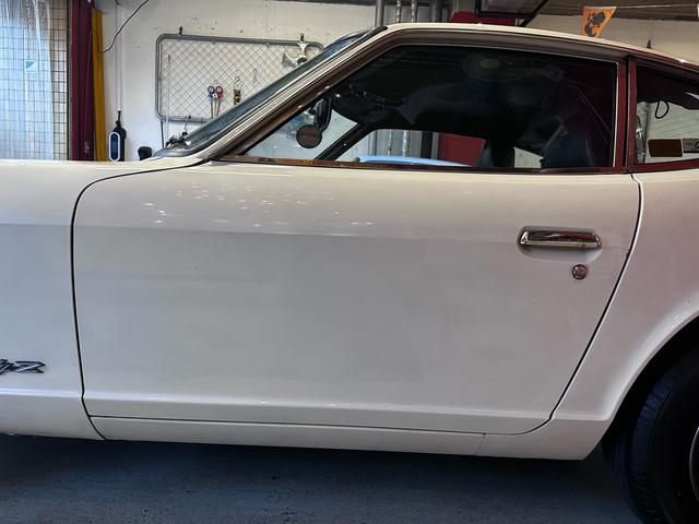 フェアレディZ ノーマル車両・SUツインキャブレター・ワタナベ14インチアルミ・純正シート・(34枚目)