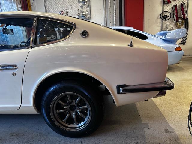 フェアレディZ ノーマル車両・SUツインキャブレター・ワタナベ14インチアルミ・純正シート・(36枚目)