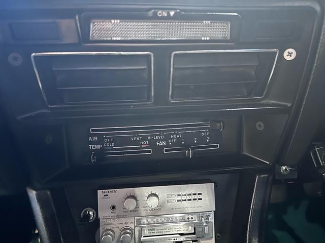 フェアレディZ ノーマル車両・SUツインキャブレター・ワタナベ14インチアルミ・純正シート・(56枚目)