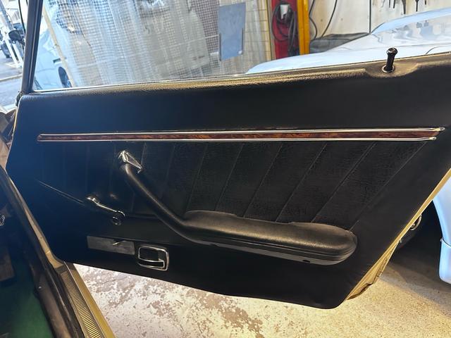 フェアレディZ ノーマル車両・SUツインキャブレター・ワタナベ14インチアルミ・純正シート・(59枚目)