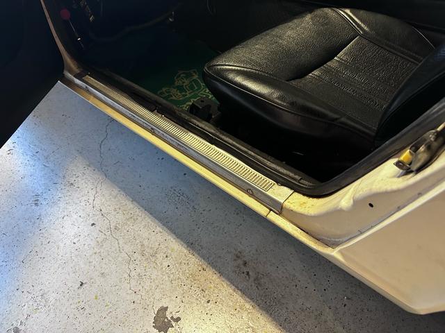 フェアレディZ ノーマル車両・SUツインキャブレター・ワタナベ14インチアルミ・純正シート・(62枚目)
