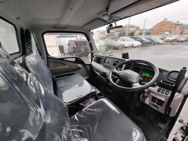 キャンター ダンプ　トラック　後輪ダブル　電動格納ミラー　エアコン　運転席エアバッグ　ＵＳＢ　ミュージックプレイヤー接続可　Ｂｌｕｅｔｏｏｔｈ（11枚目）