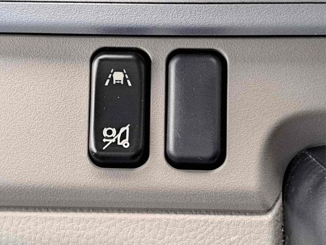 キャンター ダンプ　トラック　後輪ダブル　電動格納ミラー　エアコン　運転席エアバッグ　ＵＳＢ　ミュージックプレイヤー接続可　Ｂｌｕｅｔｏｏｔｈ（13枚目）