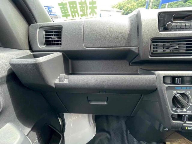 ハイゼットカーゴ 4WD 届出済未使用車 禁煙車 5速MT 衝突被害軽減システム クリアランスソナー 両側スライドドア キーレスエントリー アイドリングストップ オートライト ESC エアコン パワーステアリング(34枚目)