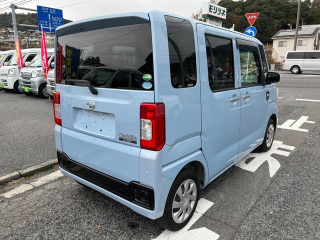 Ｄデラックス　ＳＡＩＩ　ＣＶＴ　４ＷＤ　２人乗り　衝突軽減サポート　地デジナビＢｌｕｅｔｏｏｔｈ機能付　アイドリングストップ　キーレス　ＥＴＣ　パワーウィンドウ　電格ミラー(15枚目)