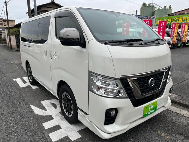 ＮＶ３５０キャラバンバン ロングプレミアムＧＸ　アーバンクロム　アラウンドビューモニター　エマージェンシーブレーキ　Ｗエアコン　リアヒーター　オートエアコン　分割式リアシート　純正アルミ１５インチ　オートライト（12枚目）