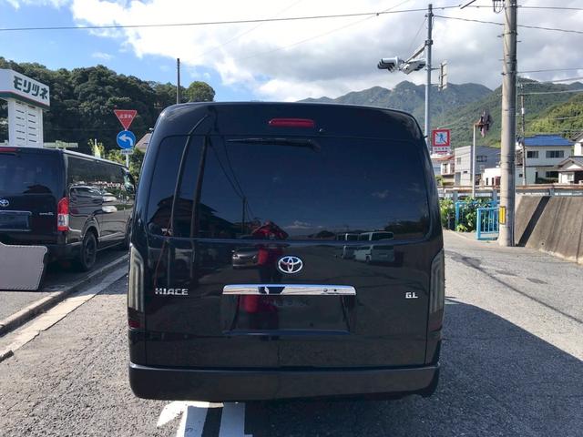 ハイエースワゴン ＧＬ　４ドア　１０人乗り　ベットキッド仕様　カロッツェリアナビ　バックモニター　後席フリップダウンモニター　助手席側パワースライドドア　ＬＥＤヘッドランプ　ＬＥＤフォグランプ　プッシュスタート（8枚目）