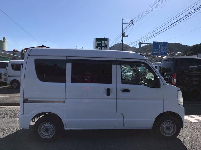 エブリイ ＰＡ　ハイルーフ　５ＡＧＳ車　社外ナビ　ＢＬＵＥＴＯＯＴＨ接続　両側スライドドア　エアコン　パワステ　Ｗエアバッグ　衝突安全ボディ（10枚目）