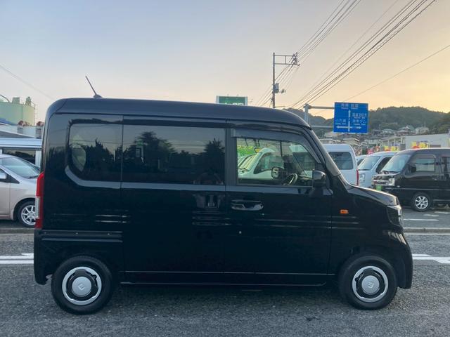 N-VAN+スタイル ファン ホンダセンシング 社外ナビ バックモニター 衝突被害軽減ブレーキ 車線逸脱警報装置 横滑り防止装置 オートエアコン LEDヘッドライト プッシュスタート スマートキー 盗難警報装置(10枚目)