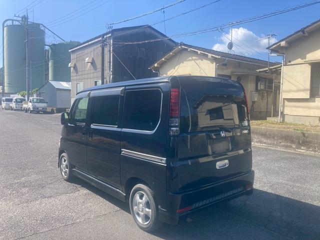 当社のアフターサービスですが板金塗装の自社工場をはじめ、車検整備工場がございます。