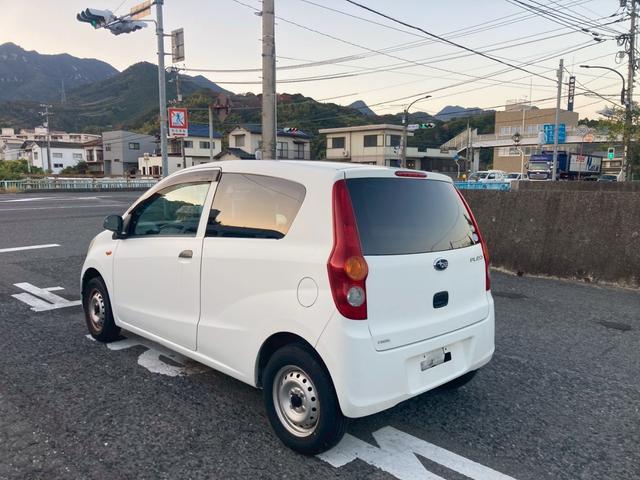 プレオ Ａ　３ドアバン　ＣＶＴ　ラジオチューナー　エアコン　パワステ　パワーウィンドウ　Ｗエアバッグ　ＡＢＳ　キーレスエントリー　盗難警報装置（15枚目）