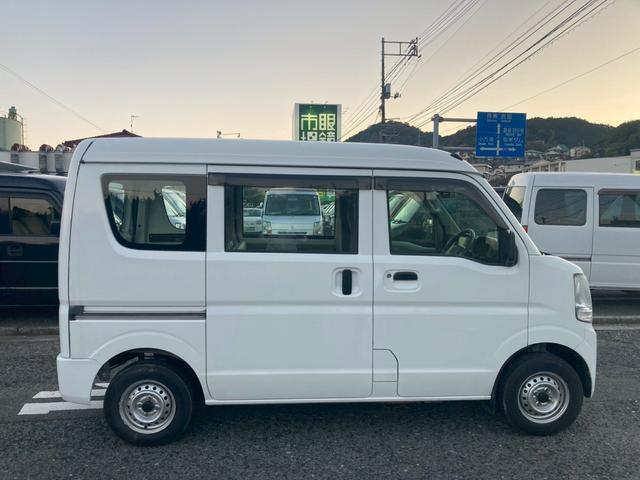 ＮＶ１００クリッパーバン ＤＸ　ハイルーフ　４ＷＤ　５ＡＧＳ車　社外ワンセグナビ　エアコン　パワステ　Ｗエアバッグ　衝突安全ボディ（10枚目）
