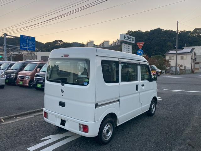 ＮＶ１００クリッパーバン ＤＸ　ハイルーフ　４ＷＤ　５ＡＧＳ車　社外ワンセグナビ　エアコン　パワステ　Ｗエアバッグ　衝突安全ボディ（14枚目）
