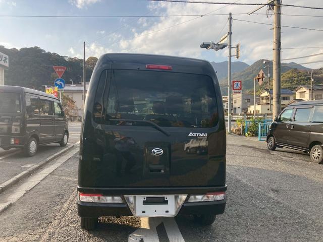 当社のお車はバン・トラックをメインとして取り揃えております。