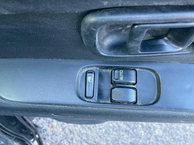 ピクシスバン クルーズターボ　ＳＡＩＩＩ　インパネ４速ＡＴ　衝突被害軽減ブレーキ　車線逸脱警報装置　横滑り防止装置　パーキングセンサー　ＬＥＤヘッドライト　キーレスエントリー　エアコン　パワステ　パワーウィンドウ（21枚目）