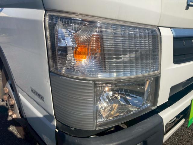 キャンター 平ボディ ディーゼルターボ 積載量2.0t インパネ5速MT ラジオチューナー エアコン パワステ パワーウィンドウ フロントフォグランプ(24枚目)