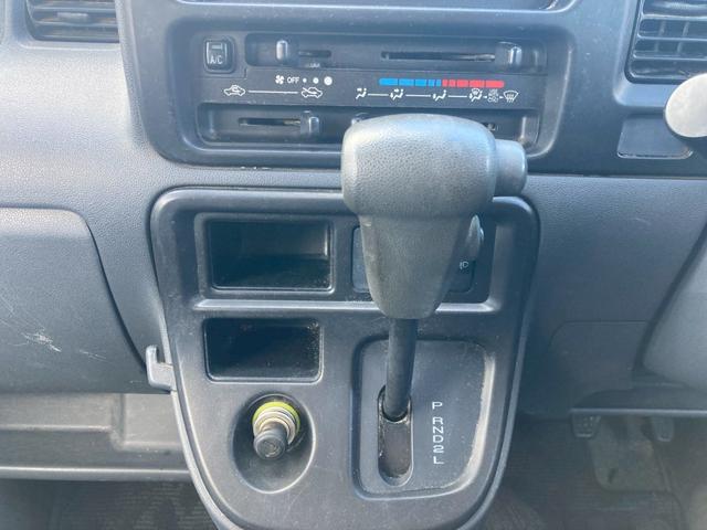 ピクシスバン クルーズターボ　ハイルーフ　ユーザー下取り車　インパネ４速ＡＴ　純正ＣＤオーディオ　エアコン　パワステ　パワーウィンドウ　Ｗエアバッグ　キーレスエントリー　衝突安全ボディ（21枚目）