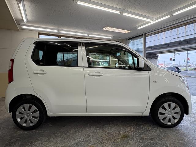 ワゴンＲ ＦＸ　５速マニュアル　純正オーディオ　走行３００００キロ　ＡＵＸ入力　前後ドライブレコーダー　運転席シートヒーター　オートエアコン　フルフラット　キーレス　電動格納ミラー　アイドリングストップ　禁煙車（29枚目）