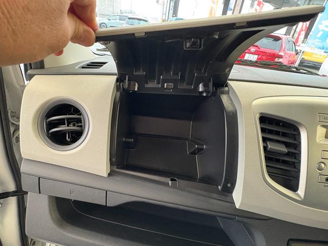 ワゴンＲ ＦＸ　５速マニュアル　純正オーディオ　走行３００００キロ　ＡＵＸ入力　前後ドライブレコーダー　運転席シートヒーター　オートエアコン　フルフラット　キーレス　電動格納ミラー　アイドリングストップ　禁煙車（39枚目）