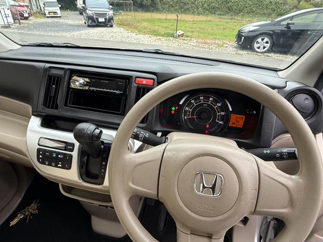 Ｎ－ＷＧＮ Ｇ　ＣＤ　ミュージックプレイヤー接続可　スマートキー　オートエアコン　電動格納ミラー　ベンチシート　アイドリングストップ　盗難防止システム　ＡＢＳ　横滑り防止装置　パワーウィンドウ　パワーステアリング（4枚目）