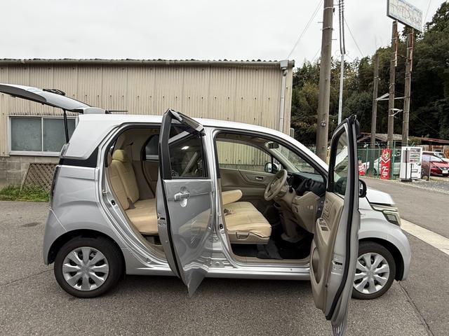 Ｎ－ＷＧＮ Ｇ　ＣＤ　ミュージックプレイヤー接続可　スマートキー　オートエアコン　電動格納ミラー　ベンチシート　アイドリングストップ　盗難防止システム　ＡＢＳ　横滑り防止装置　パワーウィンドウ　パワーステアリング（12枚目）