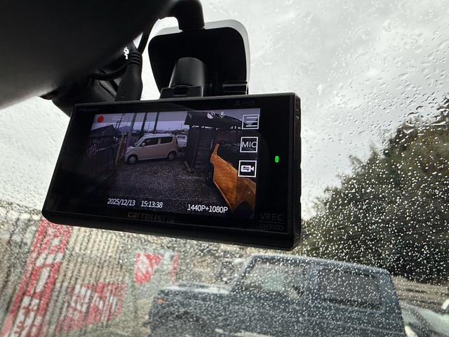 セレナ ハイウェイスター 8人乗り 前後ドライブレコーダー ETC ナビ フルセグTV Bluetooth CD DVD スマートキー オートエアコン 電動格納ミラー AW17インチ ABS 横滑り防止装置 3列シート(7枚目)