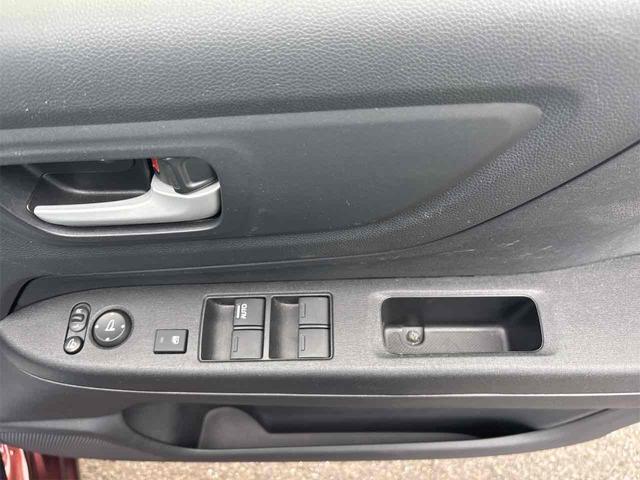 N-WGN G SSパッケージII ETC バックカメラ ナビ TV 衝突被害軽減システム オートライト スマートキー アイドリングストップ 電動格納ミラー シートヒーター ベンチシート CVT 盗難防止システム ABS ESC CD(11枚目)