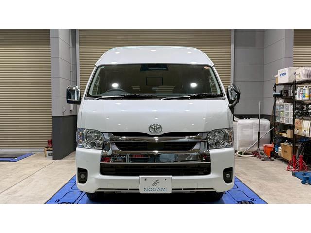 ハイエースワゴン グランドキャビン 登録済未使用車 禁煙車 10人乗り 左側電動スライドドア 衝突被害軽減システム レーンアシスト スマートキー LEDヘッドライト オートエアコン バックソナー デジタルインナーミラー(2枚目)