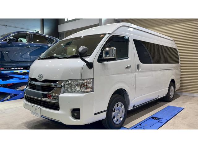 ハイエースワゴン グランドキャビン 登録済未使用車 禁煙車 10人乗り 左側電動スライドドア 衝突被害軽減システム レーンアシスト スマートキー LEDヘッドライト オートエアコン バックソナー デジタルインナーミラー(5枚目)