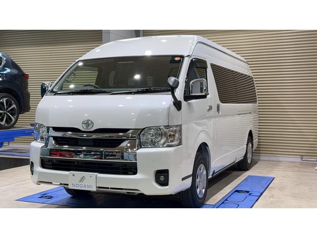 ハイエースワゴン グランドキャビン 登録済未使用車 禁煙車 10人乗り 左側電動スライドドア 衝突被害軽減システム レーンアシスト スマートキー LEDヘッドライト オートエアコン バックソナー デジタルインナーミラー(6枚目)