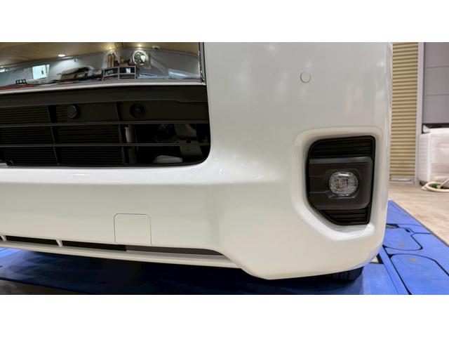 ハイエースワゴン グランドキャビン 登録済未使用車 禁煙車 10人乗り 左側電動スライドドア 衝突被害軽減システム レーンアシスト スマートキー LEDヘッドライト オートエアコン バックソナー デジタルインナーミラー(15枚目)