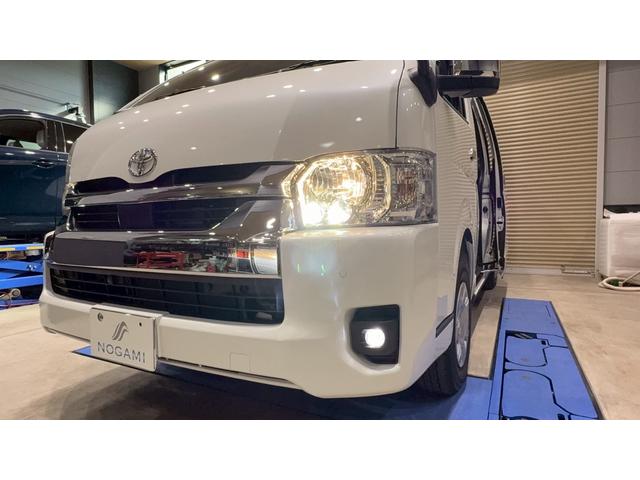 ハイエースワゴン グランドキャビン 登録済未使用車 禁煙車 10人乗り 左側電動スライドドア 衝突被害軽減システム レーンアシスト スマートキー LEDヘッドライト オートエアコン バックソナー デジタルインナーミラー(18枚目)