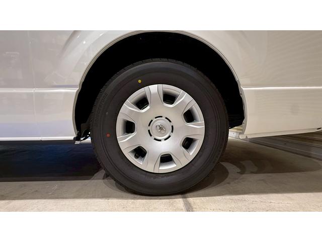 ハイエースワゴン グランドキャビン 登録済未使用車 禁煙車 10人乗り 左側電動スライドドア 衝突被害軽減システム レーンアシスト スマートキー LEDヘッドライト オートエアコン バックソナー デジタルインナーミラー(23枚目)