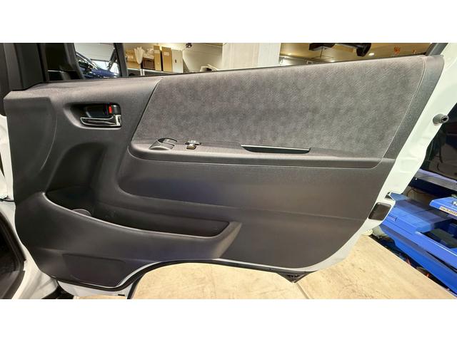ハイエースワゴン グランドキャビン 登録済未使用車 禁煙車 10人乗り 左側電動スライドドア 衝突被害軽減システム レーンアシスト スマートキー LEDヘッドライト オートエアコン バックソナー デジタルインナーミラー(35枚目)