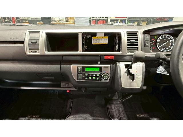 ハイエースワゴン グランドキャビン 登録済未使用車 禁煙車 10人乗り 左側電動スライドドア 衝突被害軽減システム レーンアシスト スマートキー LEDヘッドライト オートエアコン バックソナー デジタルインナーミラー(44枚目)