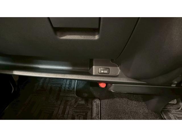 ハイエースワゴン グランドキャビン 登録済未使用車 禁煙車 10人乗り 左側電動スライドドア 衝突被害軽減システム レーンアシスト スマートキー LEDヘッドライト オートエアコン バックソナー デジタルインナーミラー(45枚目)