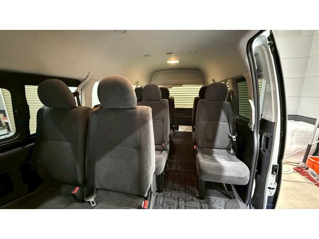 ハイエースワゴン グランドキャビン 登録済未使用車 禁煙車 10人乗り 左側電動スライドドア 衝突被害軽減システム レーンアシスト スマートキー LEDヘッドライト オートエアコン バックソナー デジタルインナーミラー(51枚目)