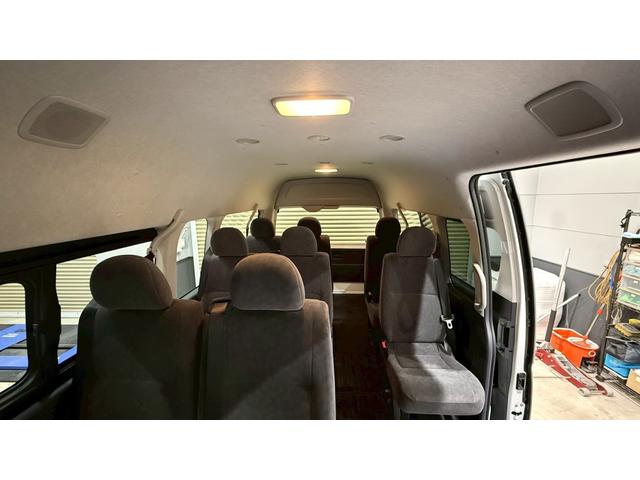 ハイエースワゴン グランドキャビン 登録済未使用車 禁煙車 10人乗り 左側電動スライドドア 衝突被害軽減システム レーンアシスト スマートキー LEDヘッドライト オートエアコン バックソナー デジタルインナーミラー(52枚目)