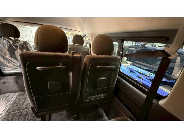 ハイエースワゴン グランドキャビン 登録済未使用車 禁煙車 10人乗り 左側電動スライドドア 衝突被害軽減システム レーンアシスト スマートキー LEDヘッドライト オートエアコン バックソナー デジタルインナーミラー(53枚目)