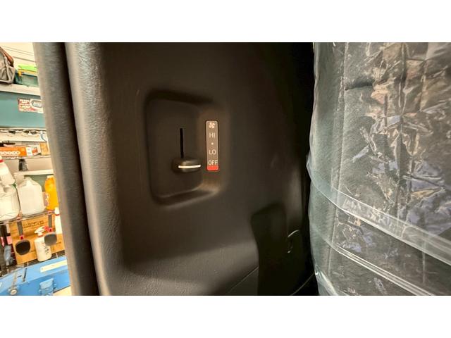 ハイエースワゴン グランドキャビン 登録済未使用車 禁煙車 10人乗り 左側電動スライドドア 衝突被害軽減システム レーンアシスト スマートキー LEDヘッドライト オートエアコン バックソナー デジタルインナーミラー(54枚目)