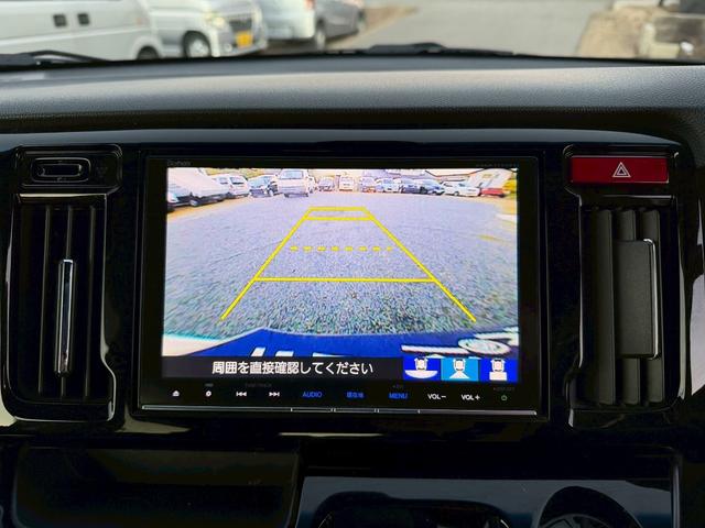 バックカメラ装着済！死角になりやすい後方もとても見やすいです☆車庫入れに自信がない方や縦列駐車が苦手な方にも、オススメな機能です！安心度もアップ！