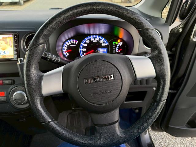 タントエグゼ カスタムＲＳ　４ＷＤ　ドライブレコーダー　ＥＴＣ　ＴＶ　ＨＩＤ　スマートキー　電動格納ミラー　ＣＶＴ　盗難防止システム　ＡＢＳ　アルミホイール　衝突安全ボディ　エアコン　パワーステアリング　パワーウィンドウ（3枚目）