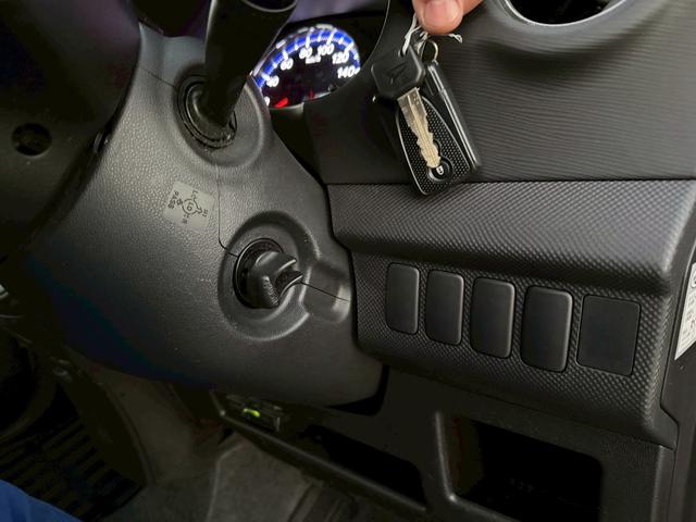 タントエグゼ カスタムＲＳ　４ＷＤ　ドライブレコーダー　ＥＴＣ　ＴＶ　ＨＩＤ　スマートキー　電動格納ミラー　ＣＶＴ　盗難防止システム　ＡＢＳ　アルミホイール　衝突安全ボディ　エアコン　パワーステアリング　パワーウィンドウ（8枚目）