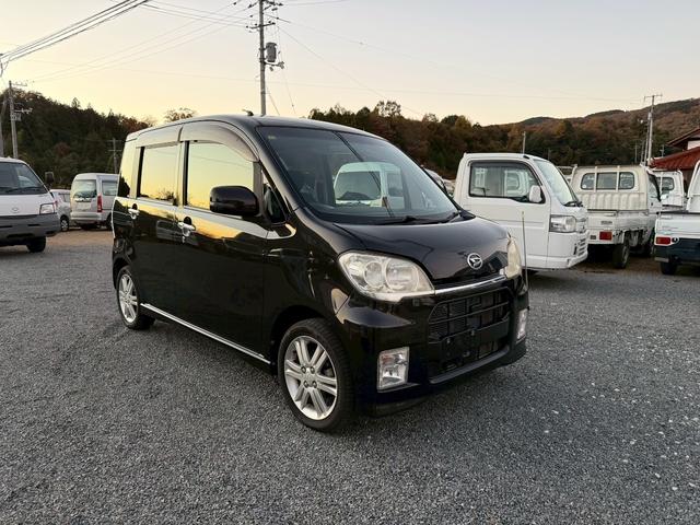 タントエグゼ カスタムＲＳ　４ＷＤ　ドライブレコーダー　ＥＴＣ　ＴＶ　ＨＩＤ　スマートキー　電動格納ミラー　ＣＶＴ　盗難防止システム　ＡＢＳ　アルミホイール　衝突安全ボディ　エアコン　パワーステアリング　パワーウィンドウ（14枚目）