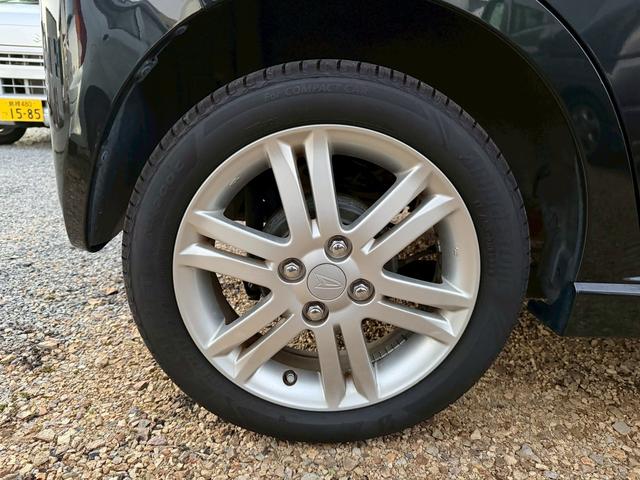 タントエグゼ カスタムＲＳ　４ＷＤ　ドライブレコーダー　ＥＴＣ　ＴＶ　ＨＩＤ　スマートキー　電動格納ミラー　ＣＶＴ　盗難防止システム　ＡＢＳ　アルミホイール　衝突安全ボディ　エアコン　パワーステアリング　パワーウィンドウ（20枚目）