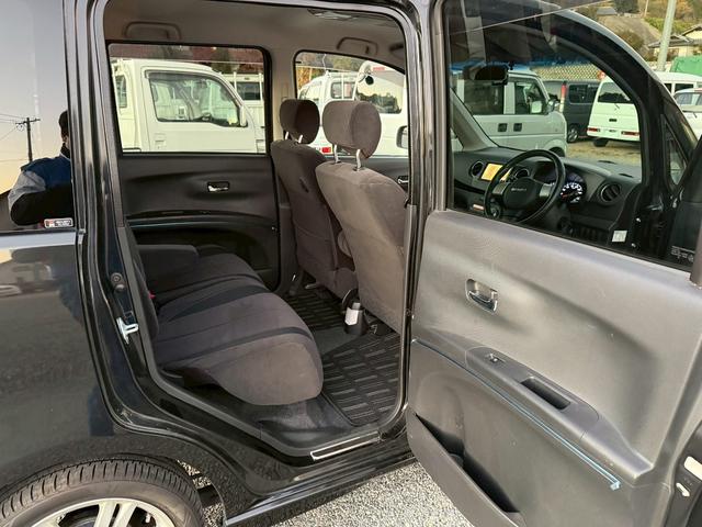 タントエグゼ カスタムＲＳ　４ＷＤ　ドライブレコーダー　ＥＴＣ　ＴＶ　ＨＩＤ　スマートキー　電動格納ミラー　ＣＶＴ　盗難防止システム　ＡＢＳ　アルミホイール　衝突安全ボディ　エアコン　パワーステアリング　パワーウィンドウ（22枚目）