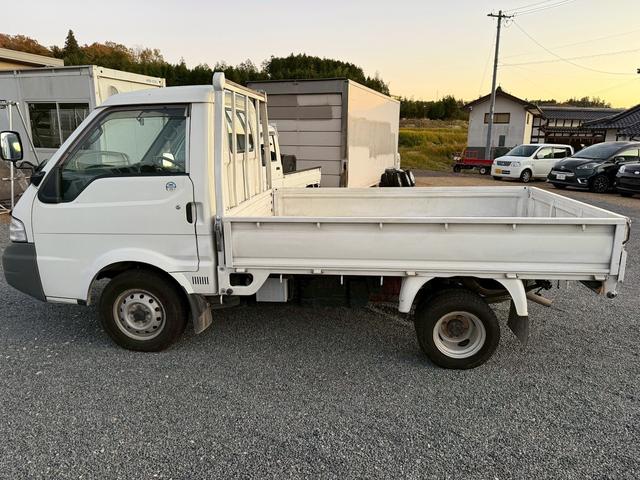 ボンゴトラック ワイドローＤＸ　ワンオーナー　４ＷＤ　ＭＴ　エアコン　パワーステアリング　パワーウィンドウ　運転席エアバッグ（16枚目）